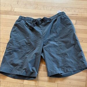 Columbia Men's Black Shorts sz L